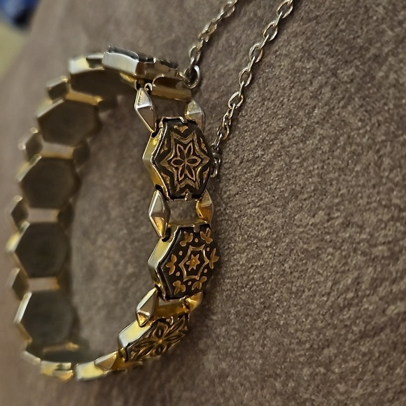 VTG Floral Stars Damascene Hexagon Link Castlecore Bracelet - Picture 5 of 11